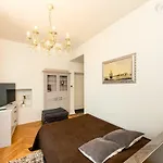 Vip Old Town Apartments
