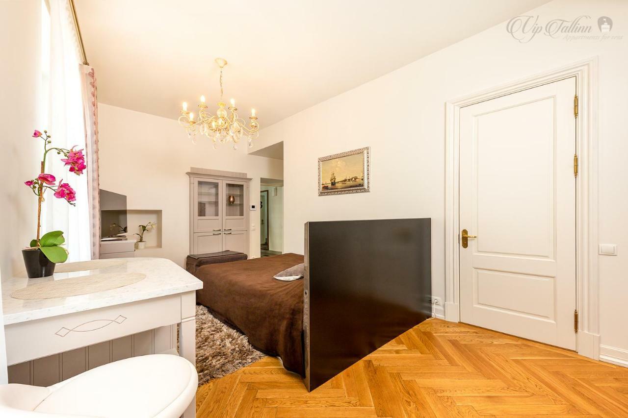 Vip Old Town Apartment